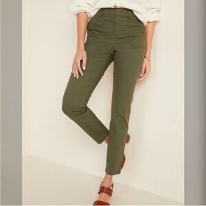 βοΈ Old Navy Pixie Chinos